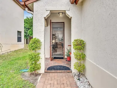9196 SW 39th Street Miramar FL 33025