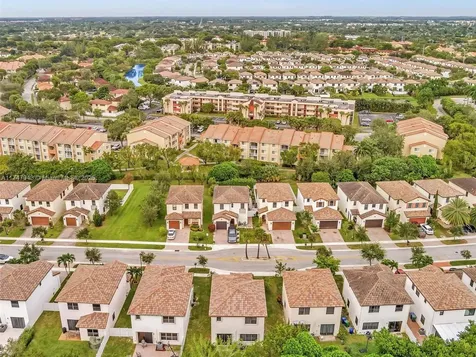 9196 SW 39th Street Miramar FL 33025