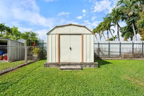 340 NW 59th Avenue Miami FL 33126