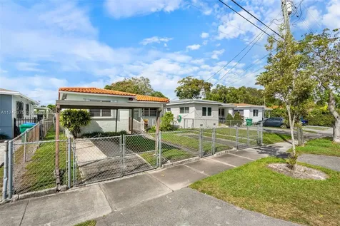 340 NW 59th Avenue Miami FL 33126