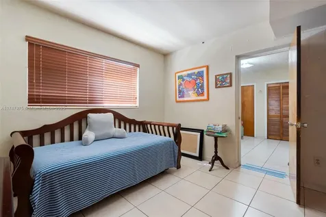 340 NW 59th Avenue Miami FL 33126
