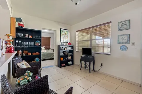 340 NW 59th Avenue Miami FL 33126