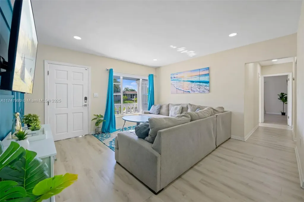 951 NW 148th Street Miami FL 33168