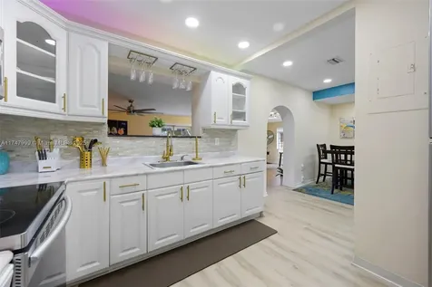 951 NW 148th Street Miami FL 33168