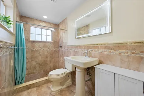 951 NW 148th Street Miami FL 33168