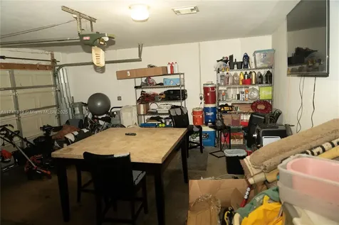 5624 SW 19th Street West Park FL 33023