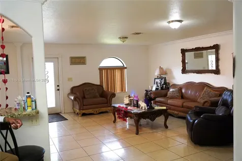 5624 SW 19th Street West Park FL 33023