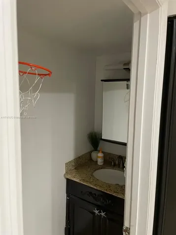 9272 NW 49th Place Sunrise FL 33351