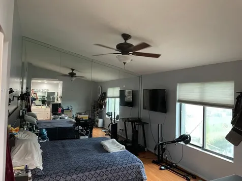 9272 NW 49th Place Sunrise FL 33351