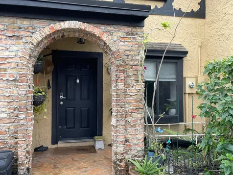 9272 NW 49th Place Sunrise FL 33351