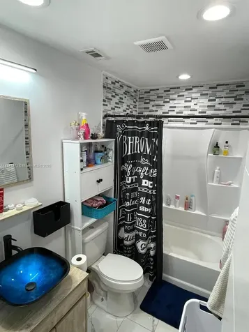 9272 NW 49th Place Sunrise FL 33351