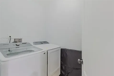 410 S Hudson Street Orlando FL 32835