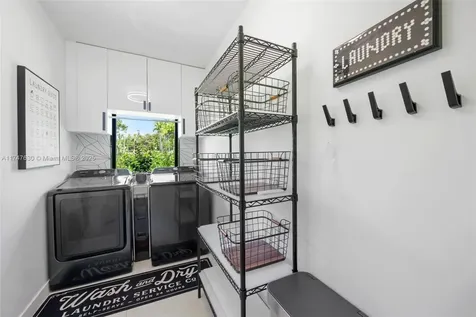 14745 N Spur Drive Miami FL 33161