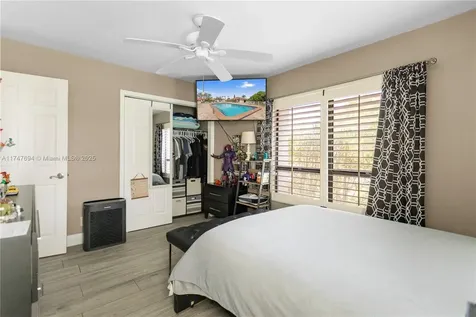 1690 Riverwood Lane Coral Springs FL 33071