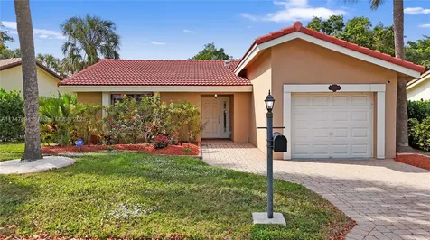 1690 Riverwood Lane Coral Springs FL 33071