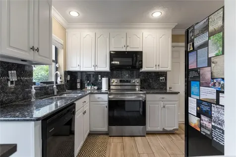 1690 Riverwood Lane Coral Springs FL 33071
