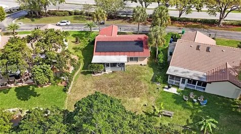 1690 Riverwood Lane Coral Springs FL 33071