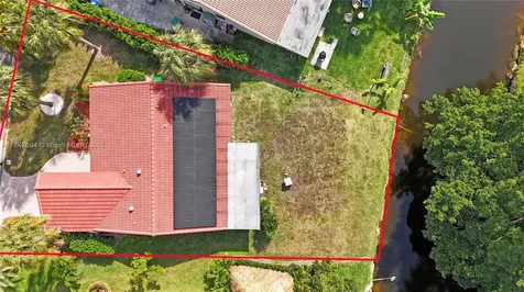 1690 Riverwood Lane Coral Springs FL 33071
