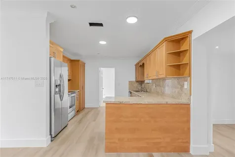 4633 SW 32nd Drive West Park FL 33023