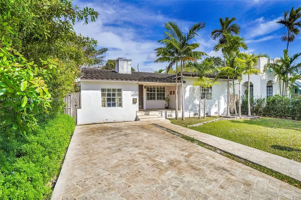 2271 SW 24th Terrace Miami FL 33145