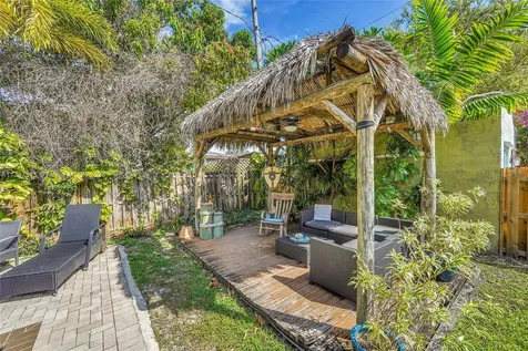 2271 SW 24th Terrace Miami FL 33145