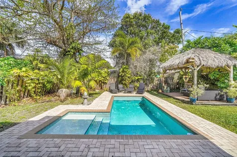 2271 SW 24th Terrace Miami FL 33145