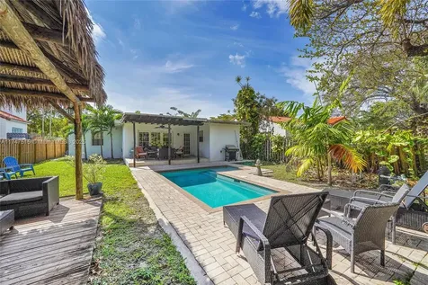 2271 SW 24th Terrace Miami FL 33145