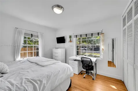 2271 SW 24th Terrace Miami FL 33145
