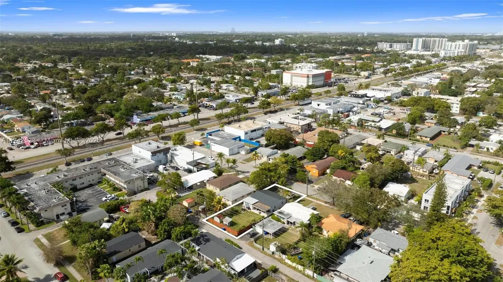 2022 Rodman Street Hollywood FL 33020