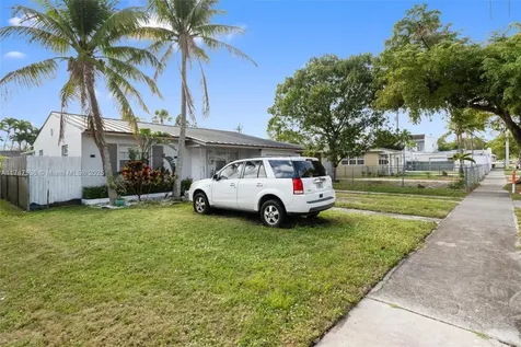 2022 Rodman Street Hollywood FL 33020