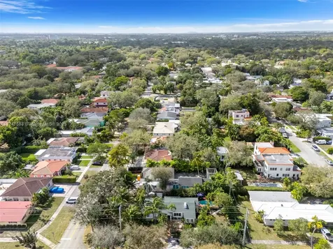 8900 NE 4th Avenue El Portal FL 33138