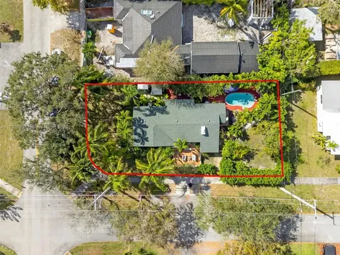8900 NE 4th Avenue El Portal FL 33138