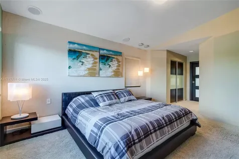11101 NW 72nd Terrace Doral FL 33178