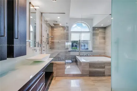 11101 NW 72nd Terrace Doral FL 33178