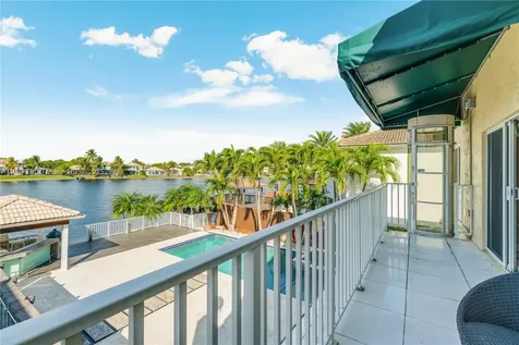 11101 NW 72nd Terrace Doral FL 33178