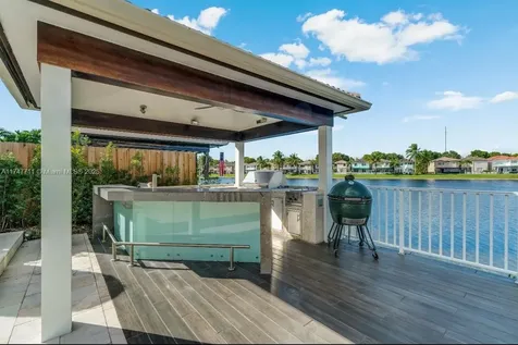 11101 NW 72nd Terrace Doral FL 33178
