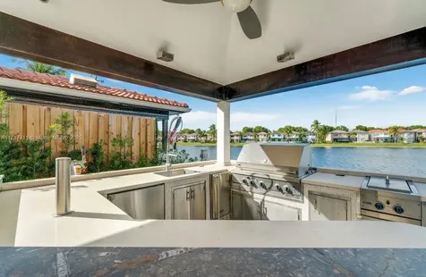 11101 NW 72nd Terrace Doral FL 33178