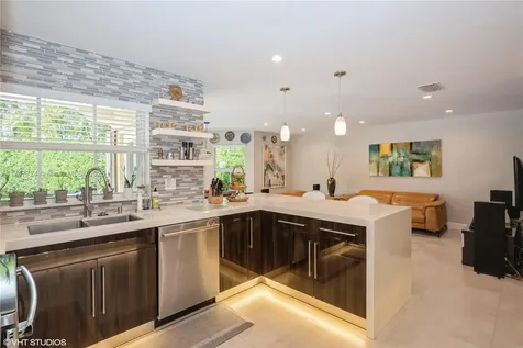 13277 NW 10th Street Miami FL 33182
