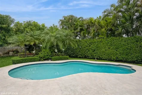13277 NW 10th Street Miami FL 33182