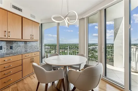 4000 Towerside Terrace Miami FL 33138