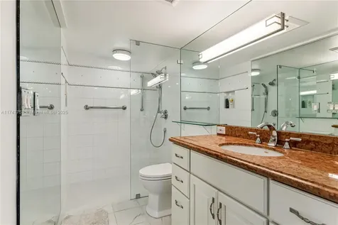 4000 Towerside Terrace Miami FL 33138