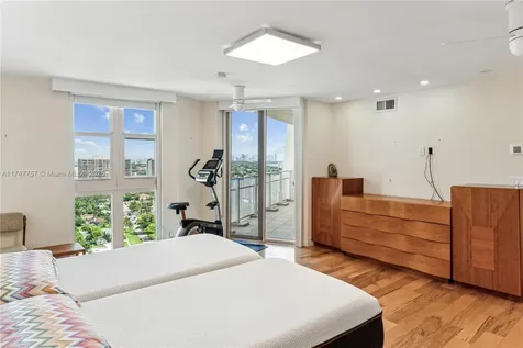 4000 Towerside Terrace Miami FL 33138
