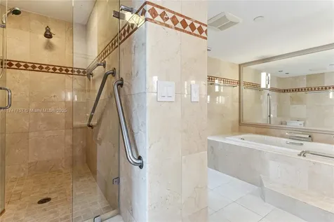 4000 Towerside Terrace Miami FL 33138