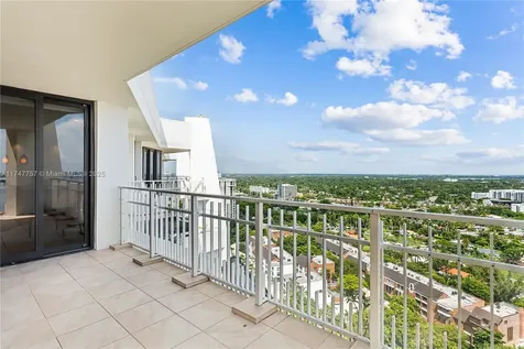 4000 Towerside Terrace Miami FL 33138