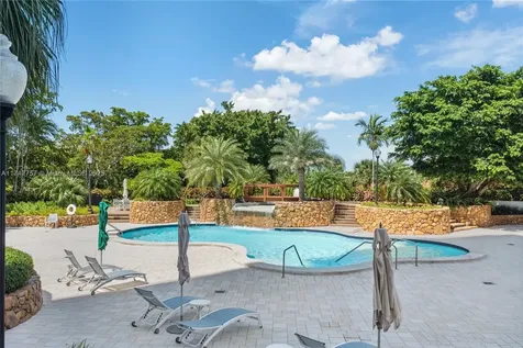 4000 Towerside Terrace Miami FL 33138