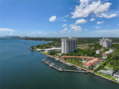 4000 Towerside Terrace Miami FL 33138