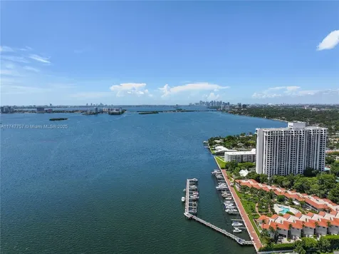 4000 Towerside Terrace Miami FL 33138