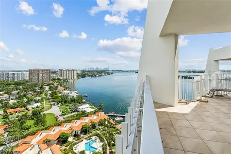 4000 Towerside Terrace Miami FL 33138