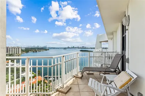 4000 Towerside Terrace Miami FL 33138