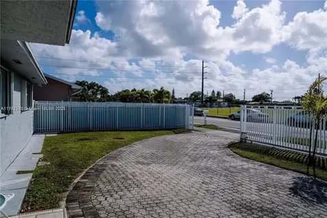 1111 SW 76th Avenue Miami FL 33144